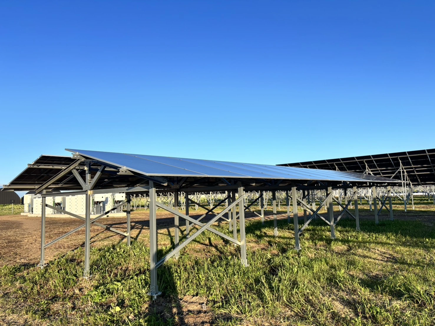 Теплиця Agri-PV: подвійний дохід від однієї землі